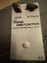 Load image into Gallery viewer, D*A*M 1965 Tone Distorter Agent H