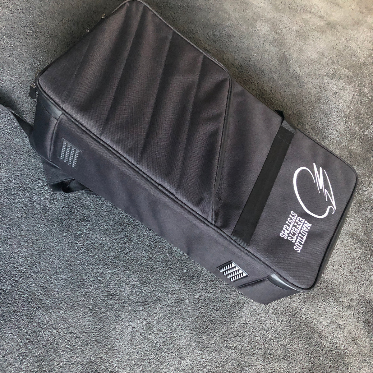 MEDIUM NES BACKPACK GIG BAG – Nautilus effects systems